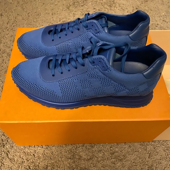 Clearing my closet - Picture 2 of 4